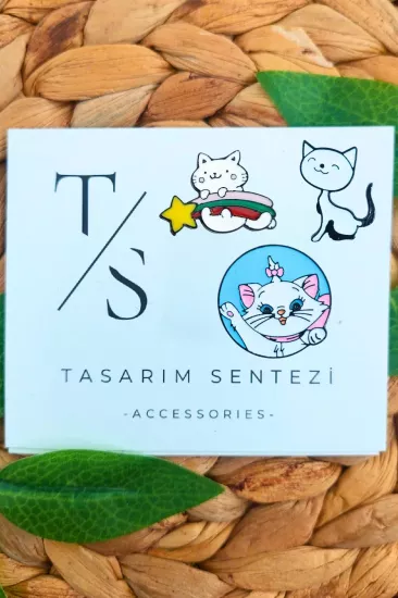 Rozet Metal 3’lü Kedi Gökkuşağı Marie Cat