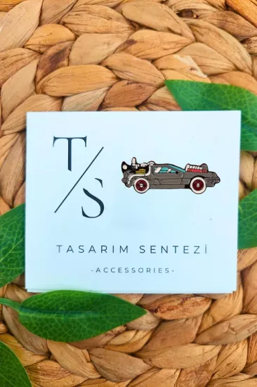 Rozet Metal Gelecege Donus Arabası 