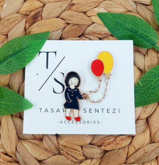 Rozet Metal Zincirli Kiz Balon Uçurtma
