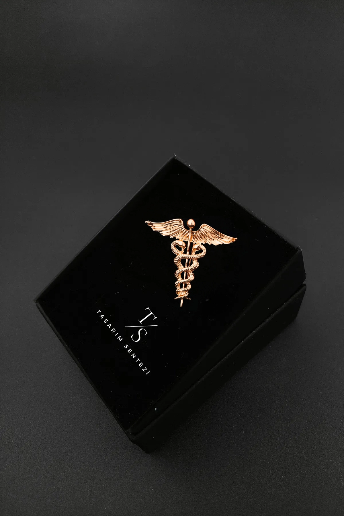 Broş Metal Sağlık Tıp Sembolü Gold Rose
