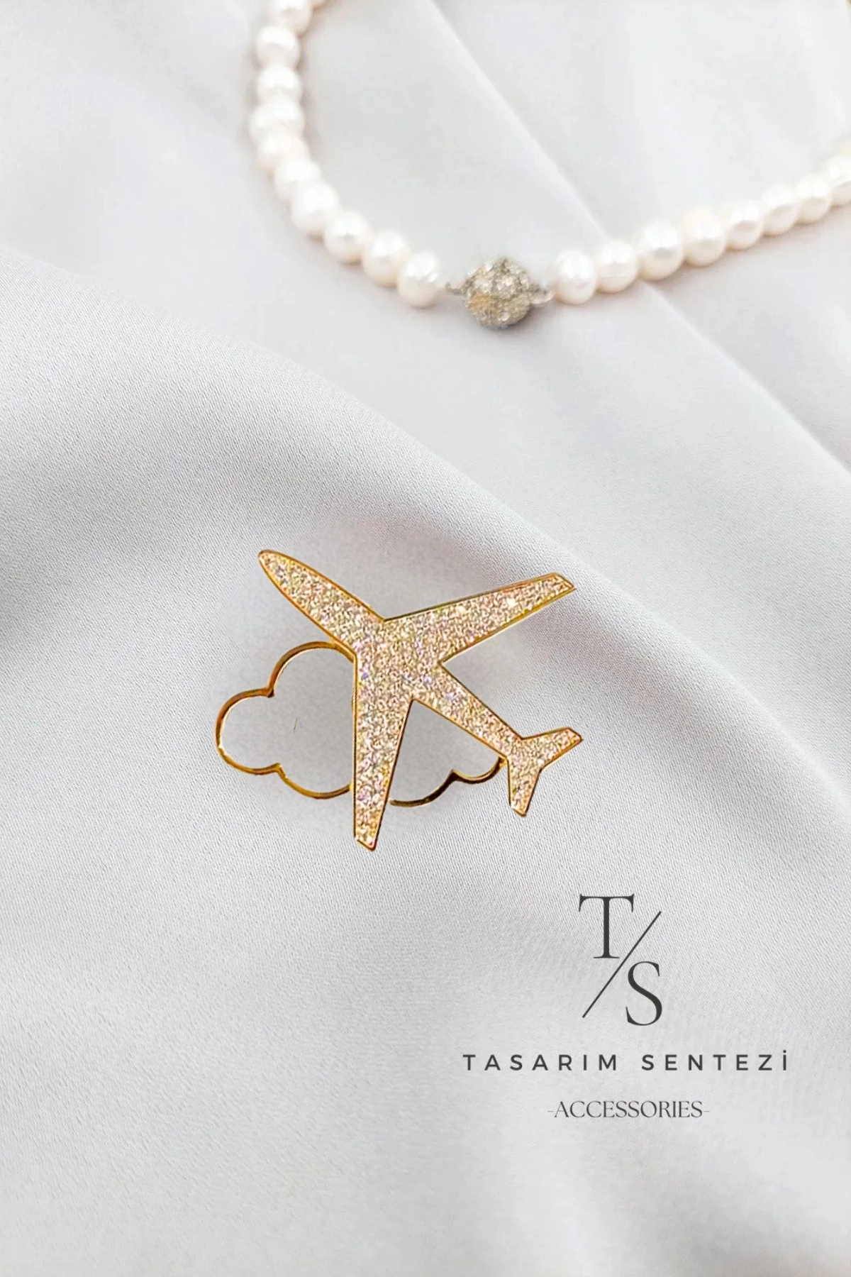 Broş Metal Uçak Bulut Gold Hostes Fly