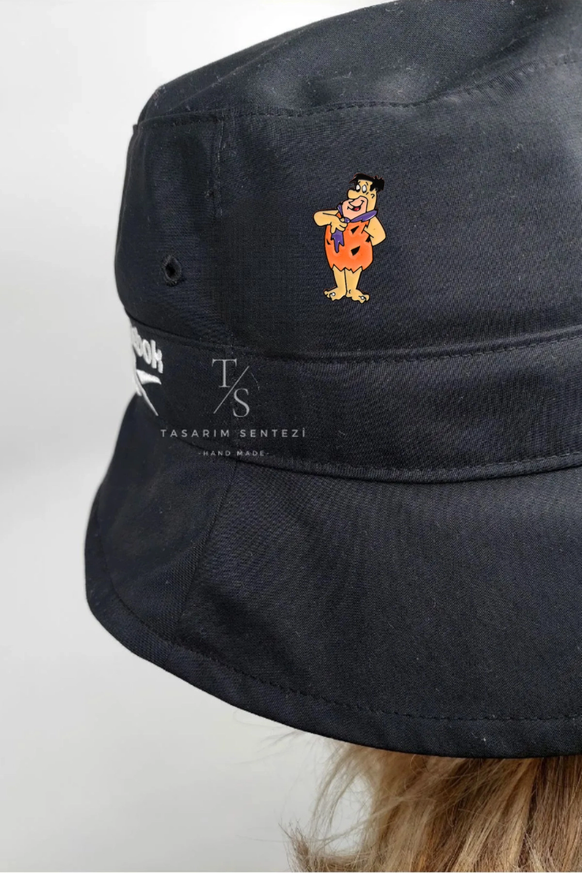 Rozet Metal Broş Fred Cakmaktas Tas Devri 