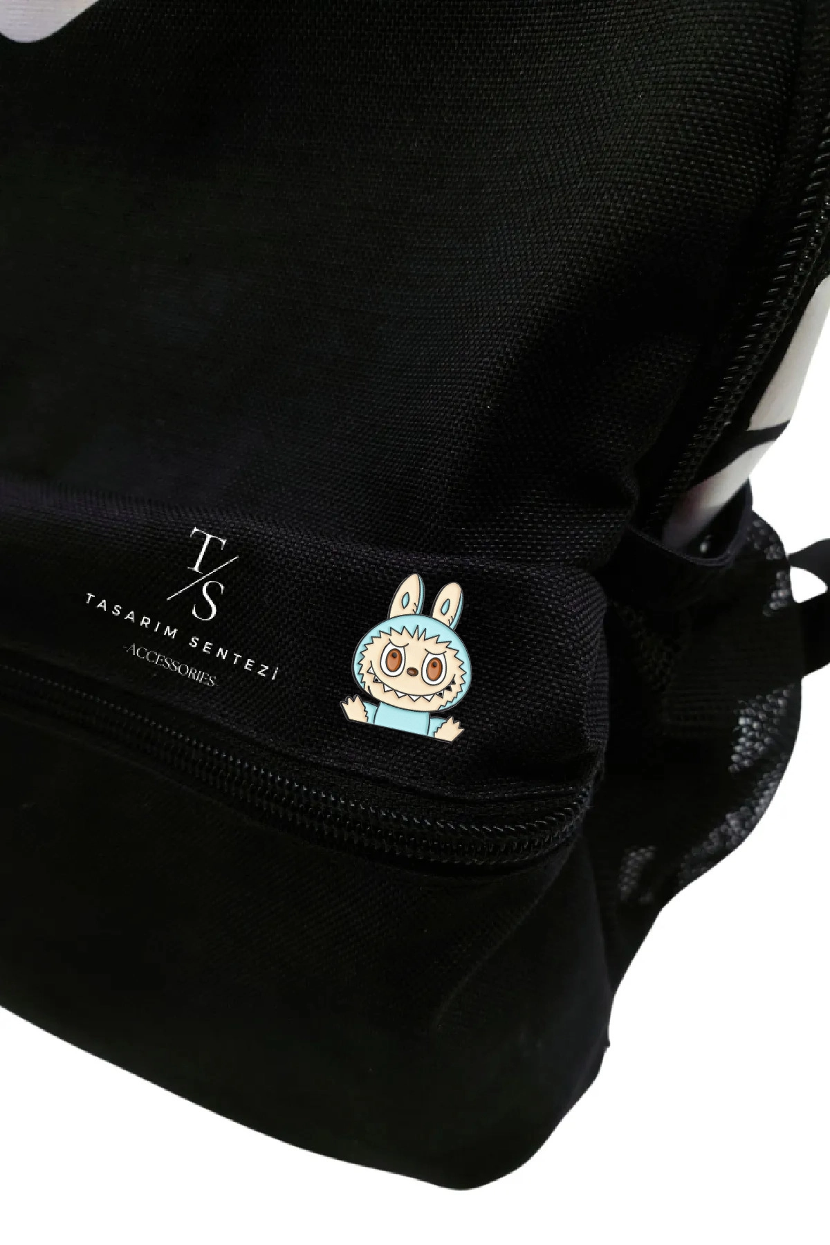 Badge Metal Labubu Blue Toy Doll