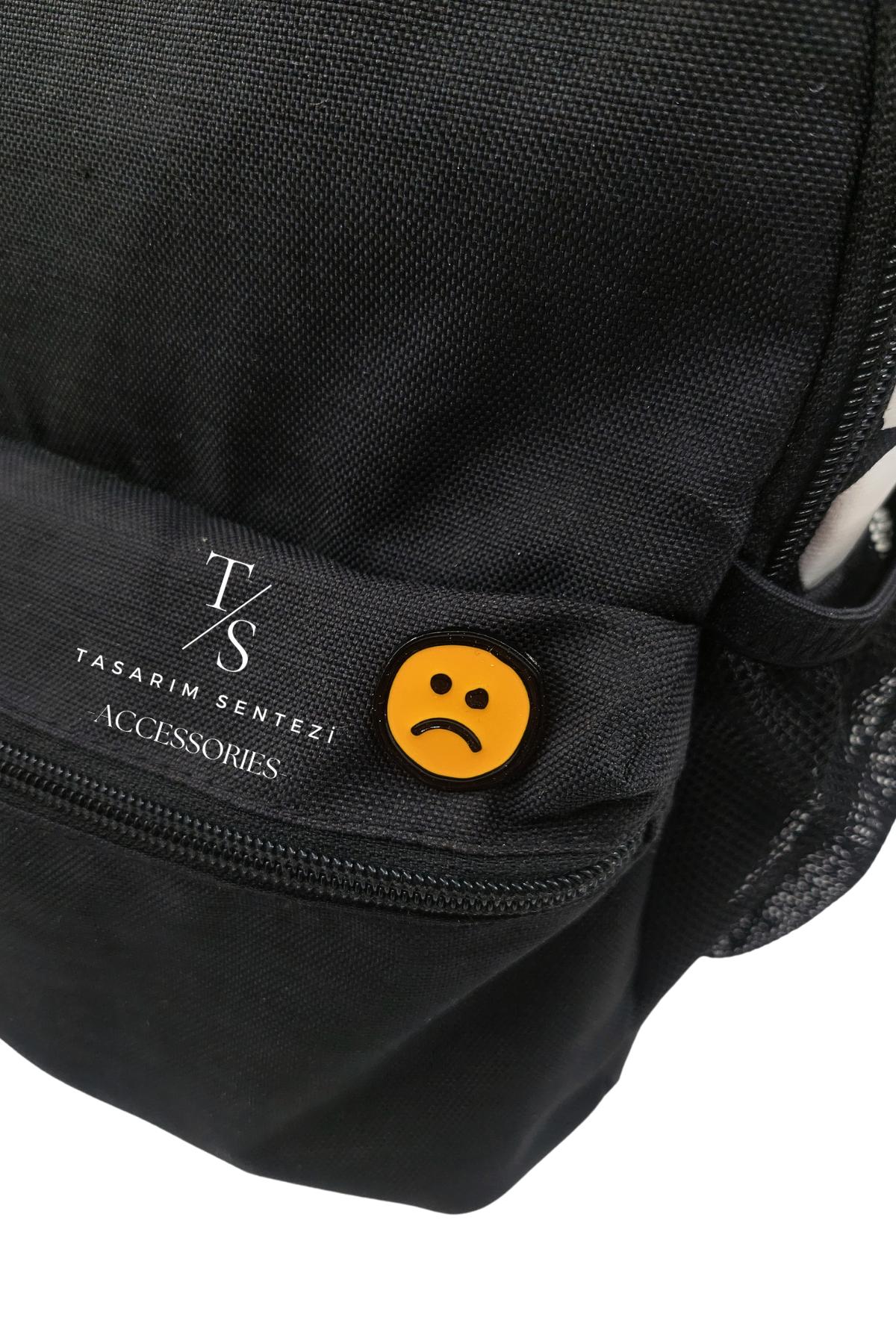 Rozet Metal Emoji Üzgün Hüzünlü Yüz Surat