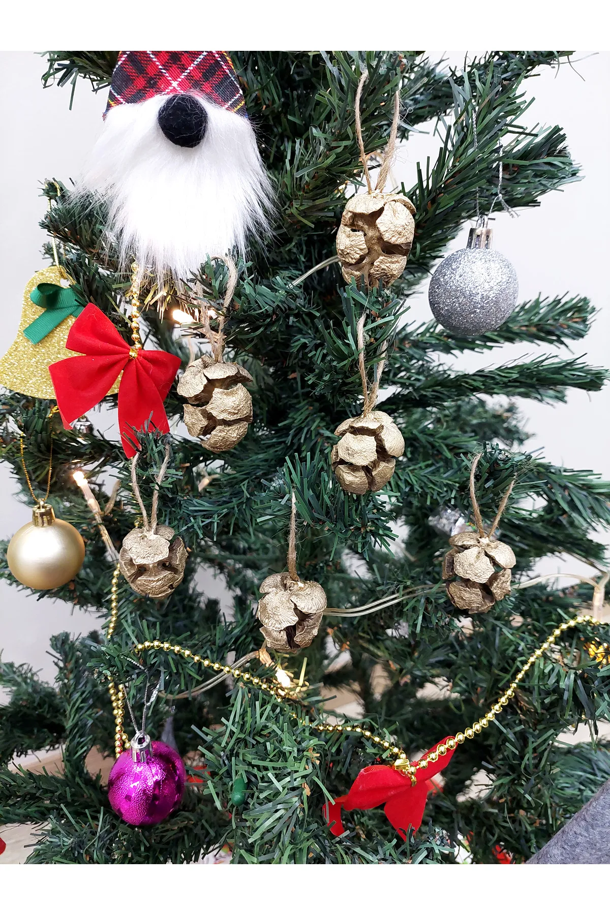 6’li Yılbaşı Çam Ağacı Süsü Kozalak Küçük Christmas